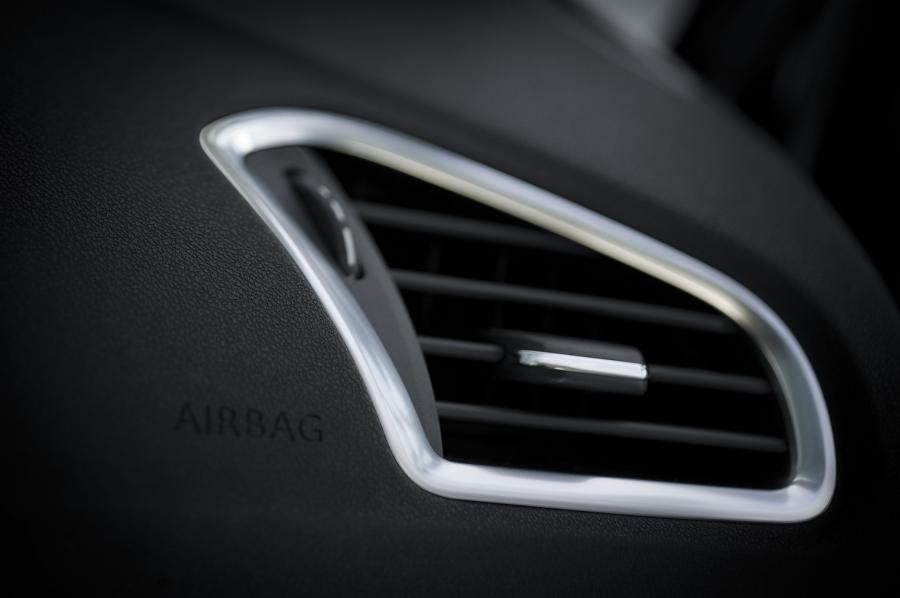  Citroen C4 2010 года  (фото 70 из 147)